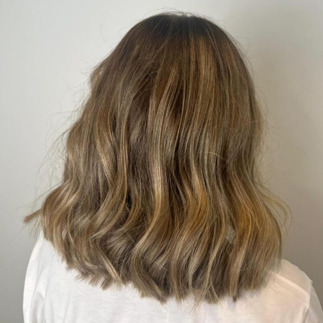 THINKING ABOUT DONATING YOUR HAIR ? 🤔 
We have @littleprincesstrustcharity hair donation forms in our salon and happy to promote such an amazing charity. This gorgeous after picture is from our amazing new salon stylist Megan. Swipe to see the process ➡️